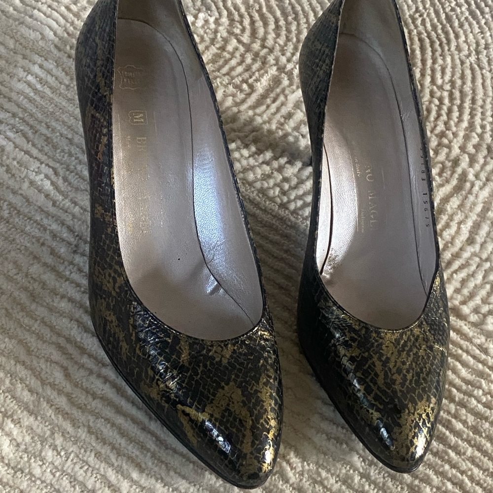 Bruno magli women’s snake leather heel pumps classic close pointed toe heels 38